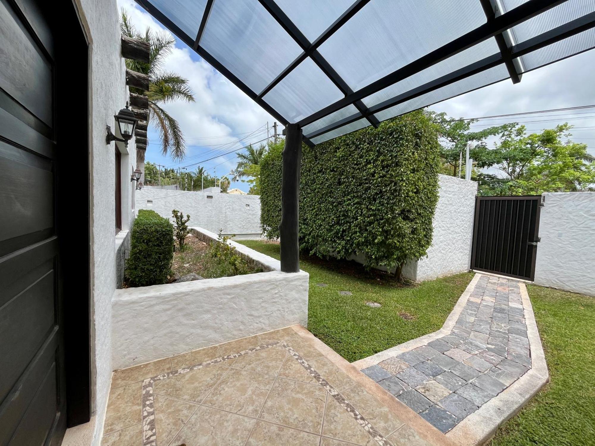 Casa Iola Homestay *